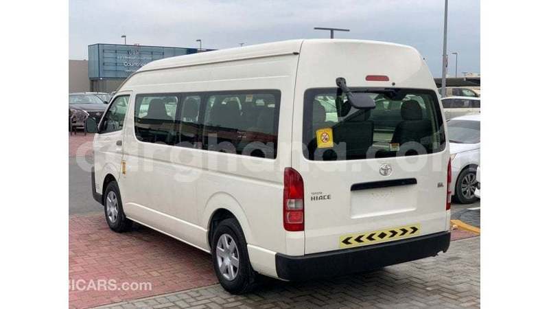 Big with watermark toyota hiace ashanti import dubai 53271