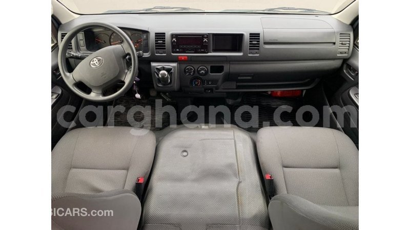 Big with watermark toyota hiace ashanti import dubai 53271