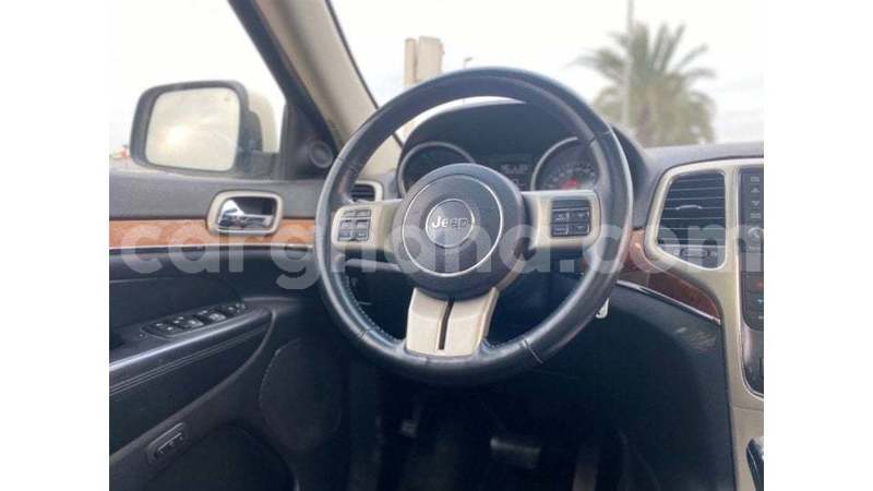 Big with watermark jeep grand cherokee ashanti import dubai 53287