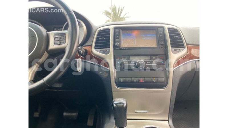 Big with watermark jeep grand cherokee ashanti import dubai 53287