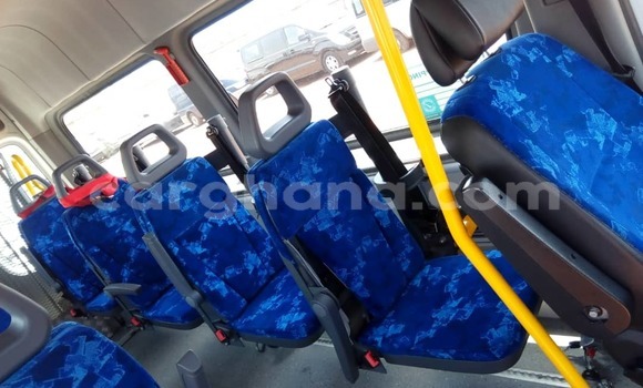 Sayi Na hannu Mercedes‒Benz Sprinter White Babbar mota in Accra a Greater Accra Sayi Na hannu Mercedes‒Benz Sprinter White Babbar mota in Accra a Greater Accra