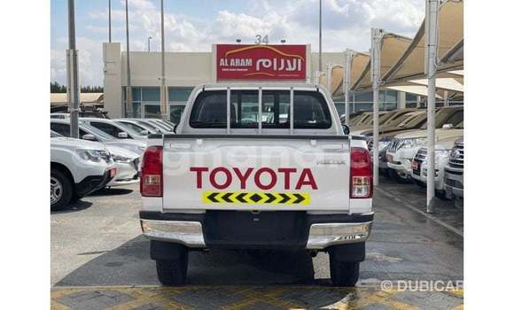 Buy Import Toyota Hilux White Car in Import - Dubai in Ashanti Buy Import Toyota Hilux White Car in Import - Dubai in Ashanti