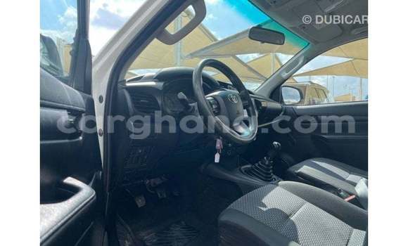 Buy Import Toyota Hilux White Car in Import - Dubai in Ashanti Buy Import Toyota Hilux White Car in Import - Dubai in Ashanti