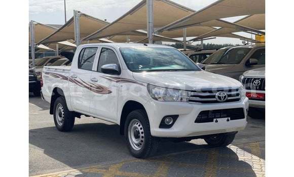 Ra Imported Toyota Hilux funfun Ọkọ̀ in Import - Dubai ni Ashanti Ra Imported Toyota Hilux funfun Ọkọ̀ in Import - Dubai ni Ashanti