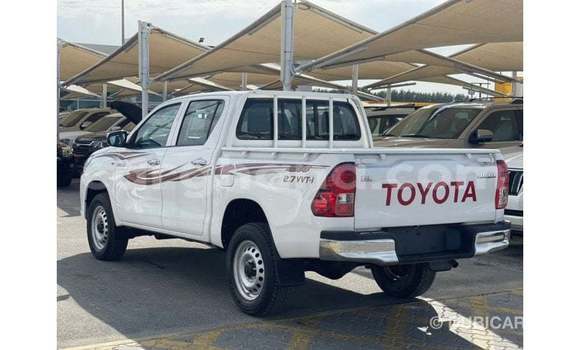 Ra Imported Toyota Hilux funfun Ọkọ̀ in Import - Dubai ni Ashanti Ra Imported Toyota Hilux funfun Ọkọ̀ in Import - Dubai ni Ashanti