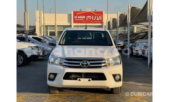 Buy Import Toyota Hilux White Car in Import - Dubai in Ashanti Buy Import Toyota Hilux White Car in Import - Dubai in Ashanti