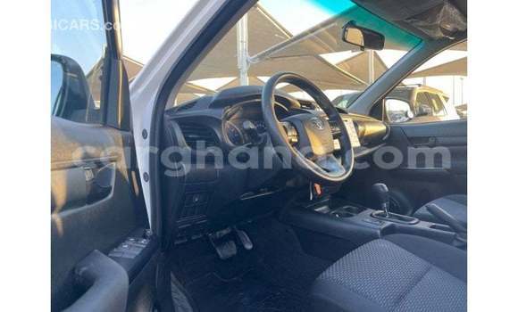 Buy Import Toyota Hilux White Car in Import - Dubai in Ashanti Buy Import Toyota Hilux White Car in Import - Dubai in Ashanti