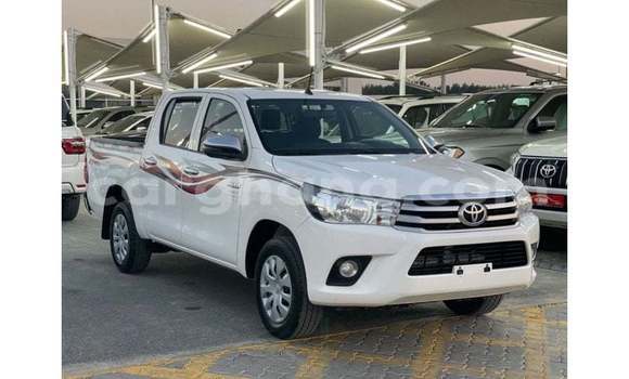 Ra Imported Toyota Hilux funfun Ọkọ̀ in Import - Dubai ni Ashanti Ra Imported Toyota Hilux funfun Ọkọ̀ in Import - Dubai ni Ashanti