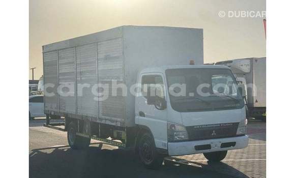 Sayi Imported Mitsubishi Carisma White Mota in Import - Dubai a Ashanti Sayi Imported Mitsubishi Carisma White Mota in Import - Dubai a Ashanti
