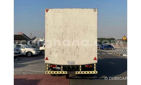 Sayi Imported Mitsubishi Carisma White Mota in Import - Dubai a Ashanti Sayi Imported Mitsubishi Carisma White Mota in Import - Dubai a Ashanti