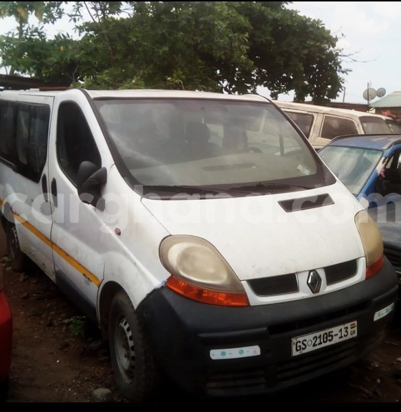 Big with watermark renault 15 greater accra accra 9037