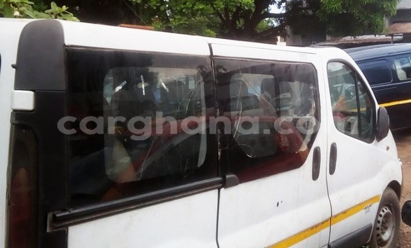 Buy Used Renault 15 White Car in Accra in Greater Accra Buy Used Renault 15 White Car in Accra in Greater Accra