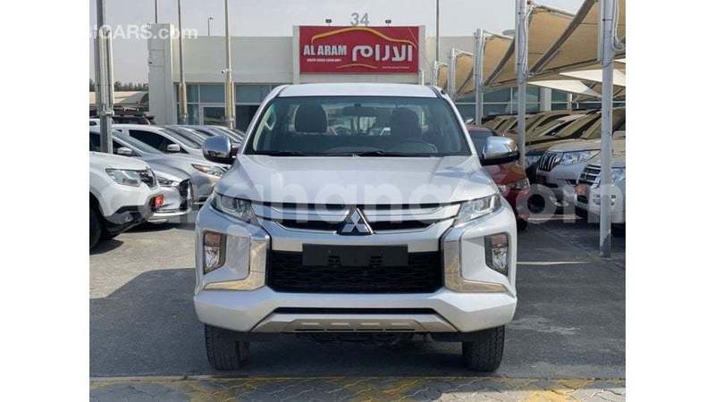 Big with watermark mitsubishi l200 ashanti import dubai 53330