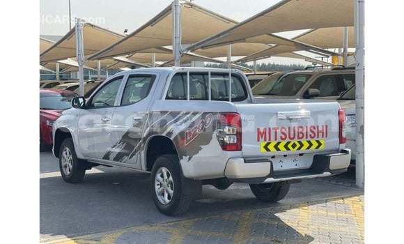 Ra Imported Mitsubishi L200 funfun Ọkọ̀ in Import - Dubai ni Ashanti Ra Imported Mitsubishi L200 funfun Ọkọ̀ in Import - Dubai ni Ashanti