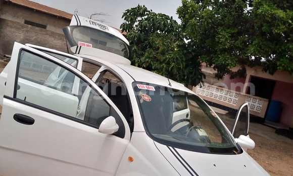 Buy Used Chevrolet Aveo White Car in Accra in Greater Accra Buy Used Chevrolet Aveo White Car in Accra in Greater Accra