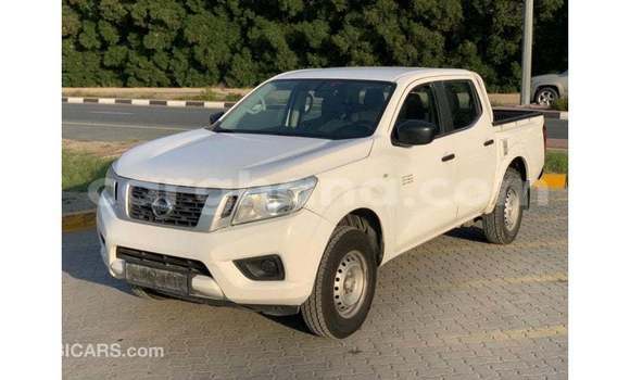 Buy Import Nissan Navara White Car in Import - Dubai in Ashanti Buy Import Nissan Navara White Car in Import - Dubai in Ashanti
