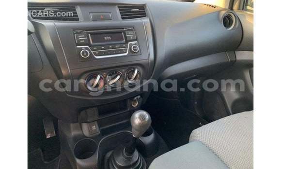 Buy Import Nissan Navara White Car in Import - Dubai in Ashanti Buy Import Nissan Navara White Car in Import - Dubai in Ashanti