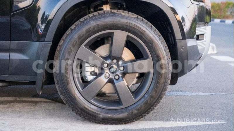 Big with watermark land rover defender ashanti import dubai 53351