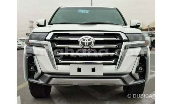 Ra Imported Toyota Land Cruiser funfun Ọkọ̀ in Import - Dubai ni Ashanti Ra Imported Toyota Land Cruiser funfun Ọkọ̀ in Import - Dubai ni Ashanti