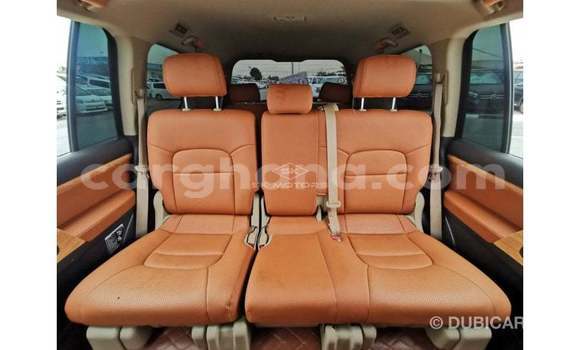 Ra Imported Toyota Land Cruiser funfun Ọkọ̀ in Import - Dubai ni Ashanti Ra Imported Toyota Land Cruiser funfun Ọkọ̀ in Import - Dubai ni Ashanti
