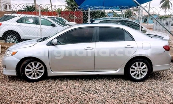 Sayi Na hannu Toyota Corolla Azurfa Mota in Wenchi a Brong-Ahafo Sayi Na hannu Toyota Corolla Azurfa Mota in Wenchi a Brong-Ahafo