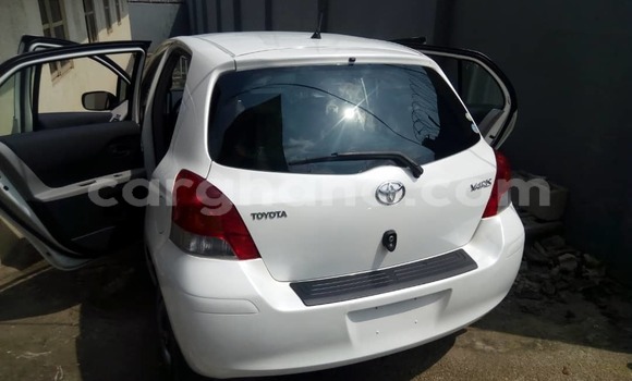 Ra Àlòkù Toyota Yaris Silver Ọkọ̀ in Sekondi–Takoradi Metropolitan ni Oorun Ra Àlòkù Toyota Yaris Silver Ọkọ̀ in Sekondi–Takoradi Metropolitan ni Oorun