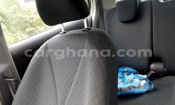 Ra Àlòkù Toyota Yaris Silver Ọkọ̀ in Sekondi–Takoradi Metropolitan ni Oorun Ra Àlòkù Toyota Yaris Silver Ọkọ̀ in Sekondi–Takoradi Metropolitan ni Oorun
