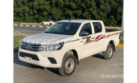 Sayi Imported Toyota Hilux White Mota in Import - Dubai a Ashanti Sayi Imported Toyota Hilux White Mota in Import - Dubai a Ashanti
