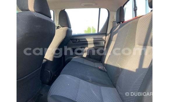 Sayi Imported Toyota Hilux White Mota in Import - Dubai a Ashanti Sayi Imported Toyota Hilux White Mota in Import - Dubai a Ashanti