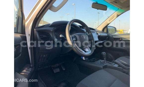Ra Imported Toyota Hilux funfun Ọkọ̀ in Import - Dubai ni Ashanti Ra Imported Toyota Hilux funfun Ọkọ̀ in Import - Dubai ni Ashanti