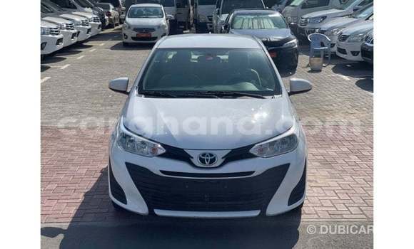 Ra Imported Toyota Yaris funfun Ọkọ̀ in Import - Dubai ni Ashanti Ra Imported Toyota Yaris funfun Ọkọ̀ in Import - Dubai ni Ashanti
