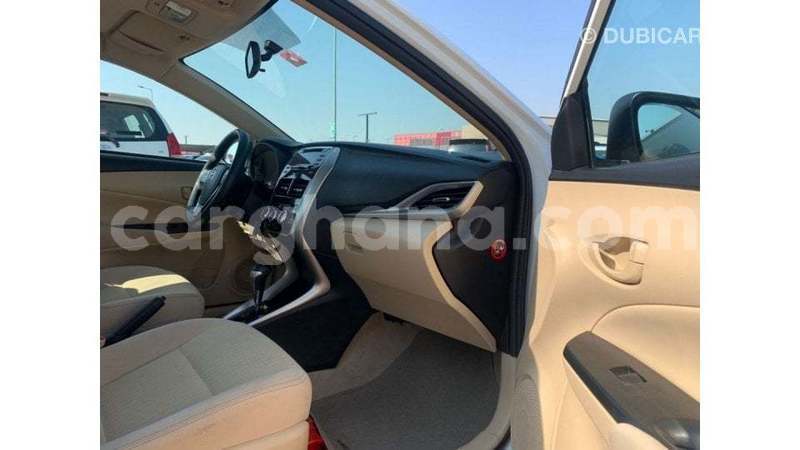 Big with watermark toyota yaris ashanti import dubai 53361