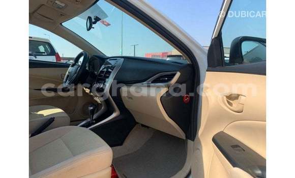 Ra Imported Toyota Yaris funfun Ọkọ̀ in Import - Dubai ni Ashanti Ra Imported Toyota Yaris funfun Ọkọ̀ in Import - Dubai ni Ashanti