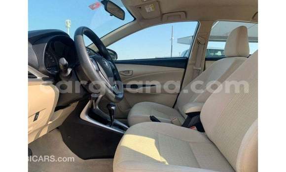 Ra Imported Toyota Yaris funfun Ọkọ̀ in Import - Dubai ni Ashanti Ra Imported Toyota Yaris funfun Ọkọ̀ in Import - Dubai ni Ashanti