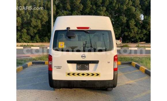 Ra Imported Nissan Urvan funfun Ọkọ̀ in Import - Dubai ni Ashanti Ra Imported Nissan Urvan funfun Ọkọ̀ in Import - Dubai ni Ashanti