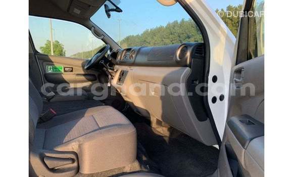 Ra Imported Nissan Urvan funfun Ọkọ̀ in Import - Dubai ni Ashanti Ra Imported Nissan Urvan funfun Ọkọ̀ in Import - Dubai ni Ashanti