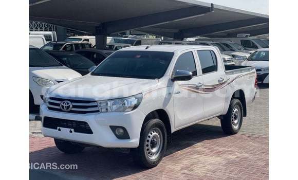 Buy Import Toyota Hilux White Car in Import - Dubai in Ashanti Buy Import Toyota Hilux White Car in Import - Dubai in Ashanti