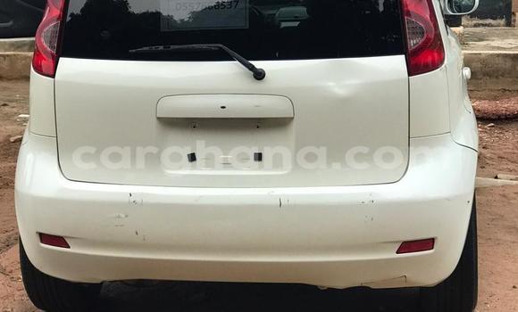 Ra Imported Nissan Note funfun Ọkọ̀ in Accra ni Greater Accra