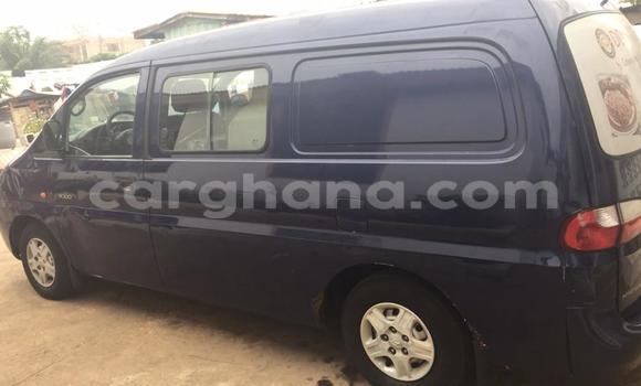 Buy Used Hyundai H200 Blue Car in Accra in Greater Accra Buy Used Hyundai H200 Blue Car in Accra in Greater Accra