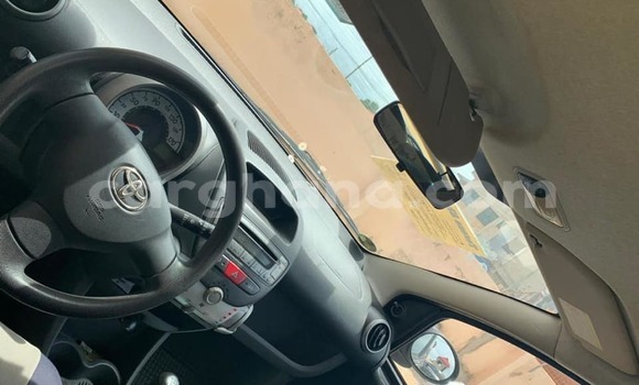 Buy Used Toyota Vitz Silver Car in Accra in Greater Accra Buy Used Toyota Vitz Silver Car in Accra in Greater Accra