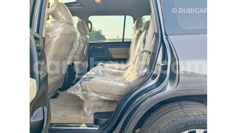 Big with watermark toyota land cruiser ashanti import dubai 53371