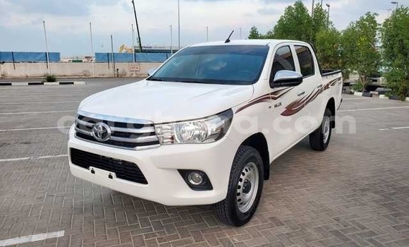 Buy Used Toyota Hilux White Car in Tema in Greater Accra Buy Used Toyota Hilux White Car in Tema in Greater Accra