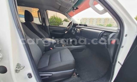 Buy Used Toyota Hilux White Car in Tema in Greater Accra Buy Used Toyota Hilux White Car in Tema in Greater Accra