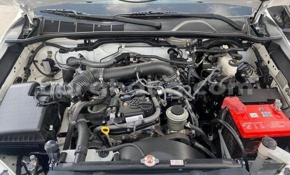 Buy Used Toyota Hilux White Car in Tema in Greater Accra Buy Used Toyota Hilux White Car in Tema in Greater Accra