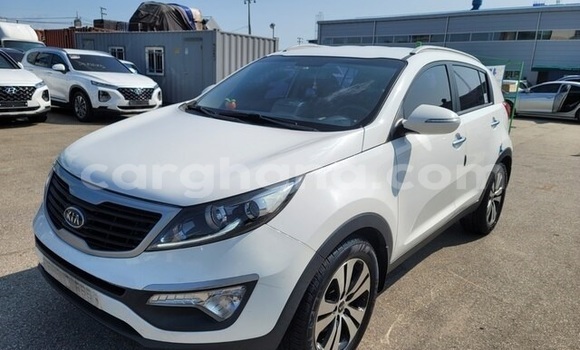 Sayi Na hannu Kia Sportage White Mota in Tema a Greater Accra