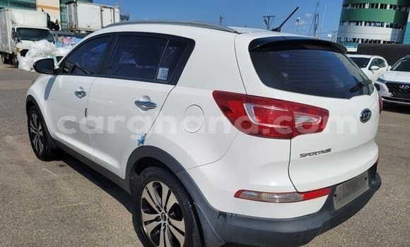 Sayi Na hannu Kia Sportage White Mota in Tema a Greater Accra Sayi Na hannu Kia Sportage White Mota in Tema a Greater Accra