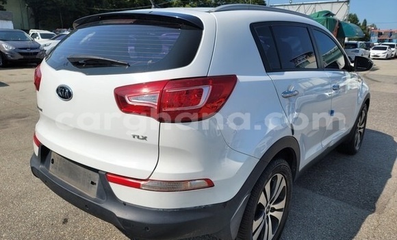 Sayi Na hannu Kia Sportage White Mota in Tema a Greater Accra Sayi Na hannu Kia Sportage White Mota in Tema a Greater Accra