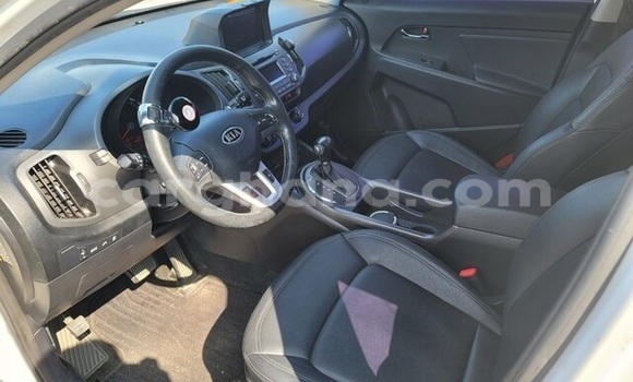 Sayi Na hannu Kia Sportage White Mota in Tema a Greater Accra Sayi Na hannu Kia Sportage White Mota in Tema a Greater Accra