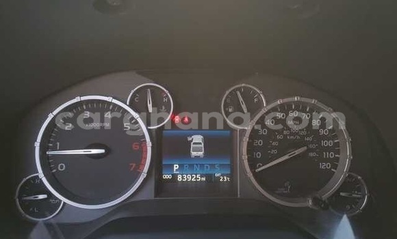 Sayi Na hannu Toyota Tundra White Mota in Accra a Greater Accra Sayi Na hannu Toyota Tundra White Mota in Accra a Greater Accra