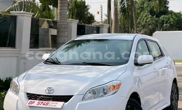 Ra Àlòkù Toyota Matrix funfun Ọkọ̀ in Accra ni Greater Accra